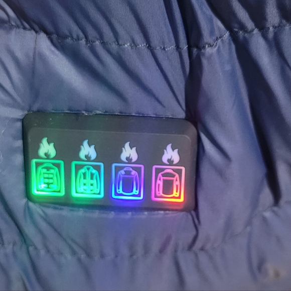 Heated jacket - Picture 3 of 4